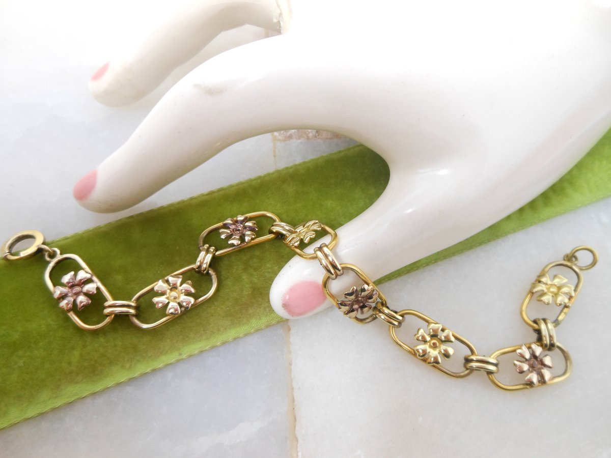Vintage Gold Fill Flower Bracelet Chain Link Daisy Skinny Chain GF Jewelry Gift Mid Century, VivianJoel.com