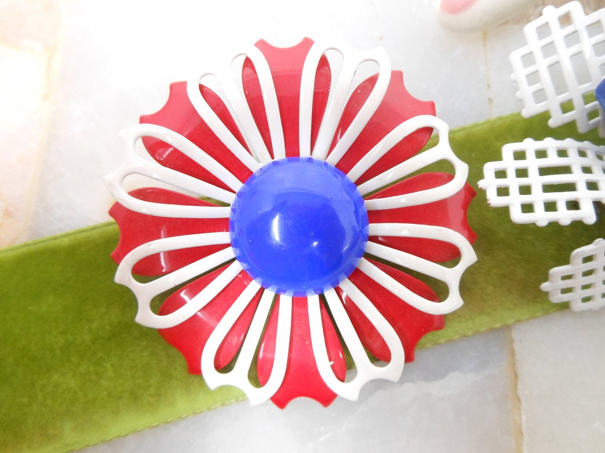 Vintage LOT 2 MOD Patriotic Brooch Enamel Flower Pin Red White Blue USA Daisy Jewelry Gift Mid Century, VivianJoel.com