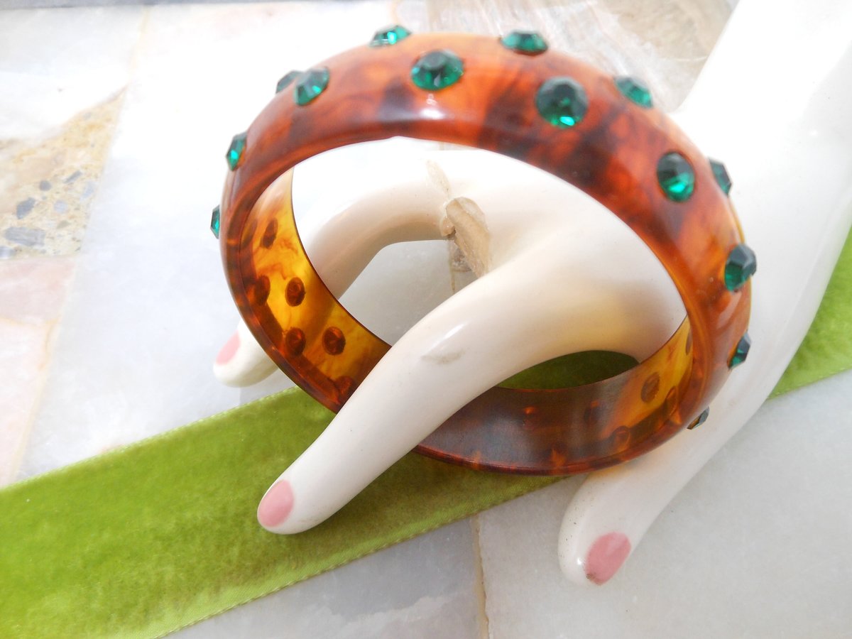 Vintage BAKELITE Bracelet Bangle Green Inset Crystal Rhinestone Mid Century Art Deco Jewelry Gift, VivianJoel.com