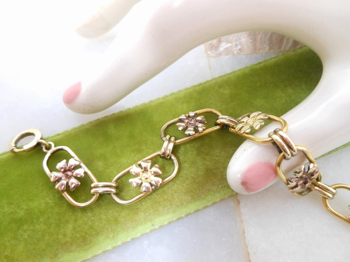 Vintage Gold Fill Flower Bracelet Chain Link Daisy Skinny Chain GF Jewelry Gift Mid Century, VivianJoel.com