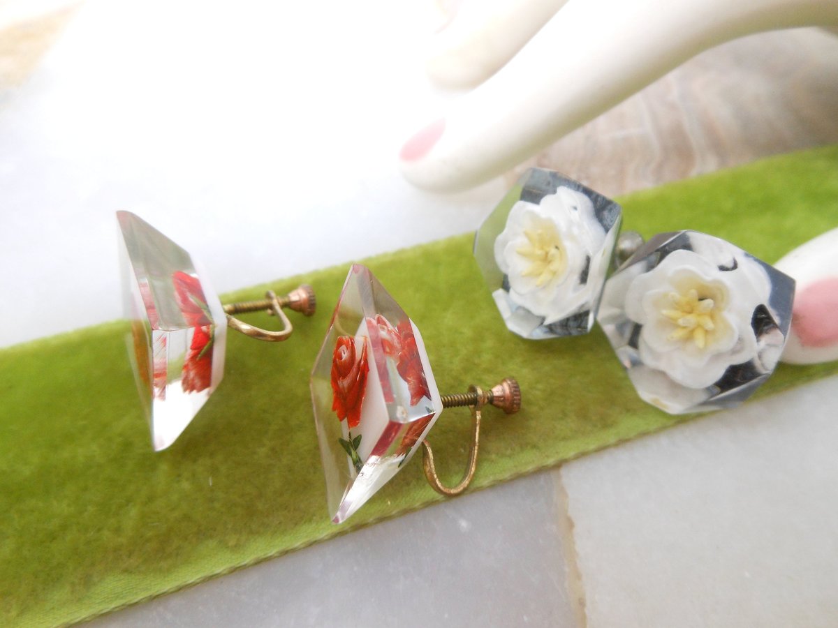 Vintage LOT 2 LUCITE Earrings Red Rose Reverse Carved White Magnolia Flower Resin Plastic Screw Back Mid Century Jewelry, VivianJoel.com