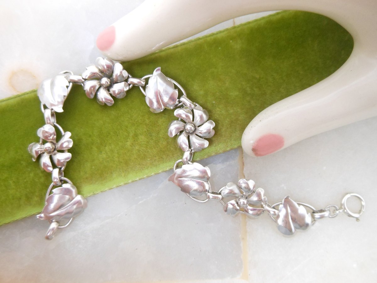 Vintage STERLING SILVER Bracelet Art Nouveau Link Flower Pansy Open Work Jewelry Mid Century Gift, VivianJoel.com