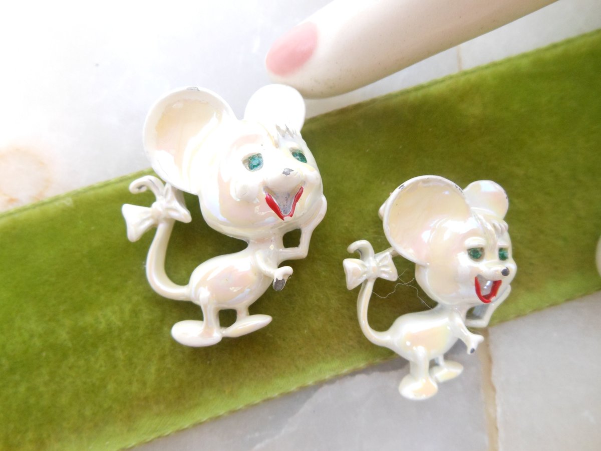 Vintage LOT 4 Bird Pin Figural Petite Brooch Ceramic Bisque Porcelain Scatter Hand Paint Mid Century Jewelry Gift *as is*, VivianJoel.com