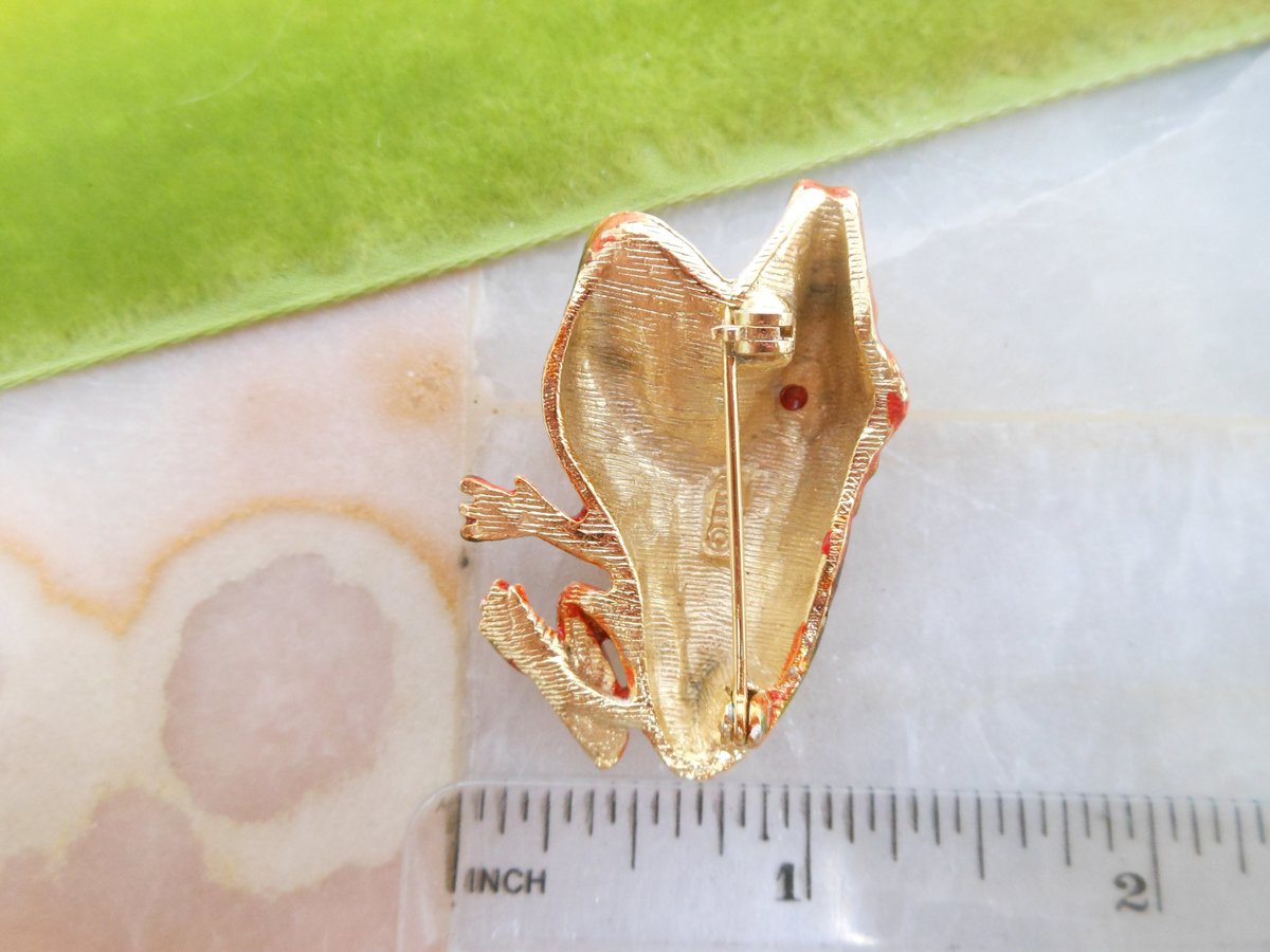 Vintage ART Designer Signed Enamel Frog Pin Googly Eye Toad Brooch Figural ARTHUR PEPPER Mid Century Jewelry Gift, VivianJoel.com