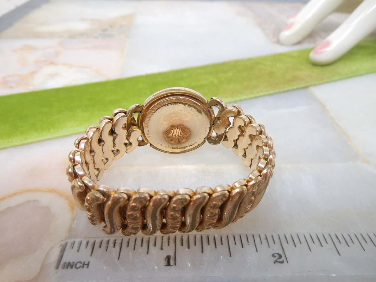 Vintage AMERICAN QUEEN Sweetheart Bracelet Expansion Gold Fill Medallion Valentine Mid Century WW1 Era 1908 Jewelry *As IS*, VivianJoel.com
