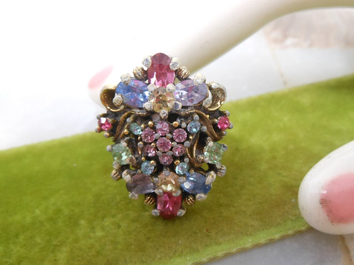 Vintage HOLLYCRAFT Ring Rhinestone Chunky Cocktail Costume Size 6 Adjustable Designer Jewelry Mid Century FLAWED As Is*, VivianJoel.com