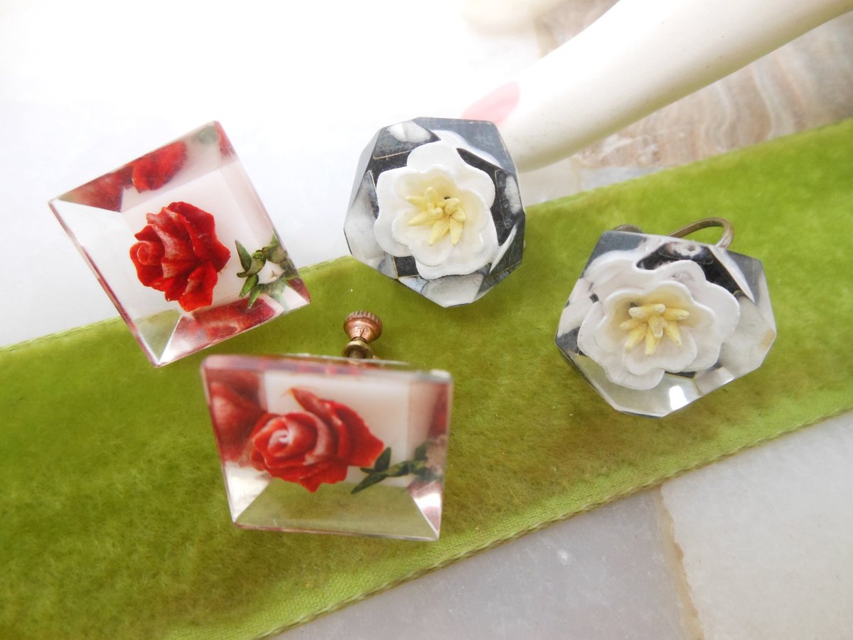 Vintage LOT 2 LUCITE Earrings Red Rose Reverse Carved White Magnolia Flower Resin Plastic Screw Back Mid Century Jewelry, VivianJoel.com