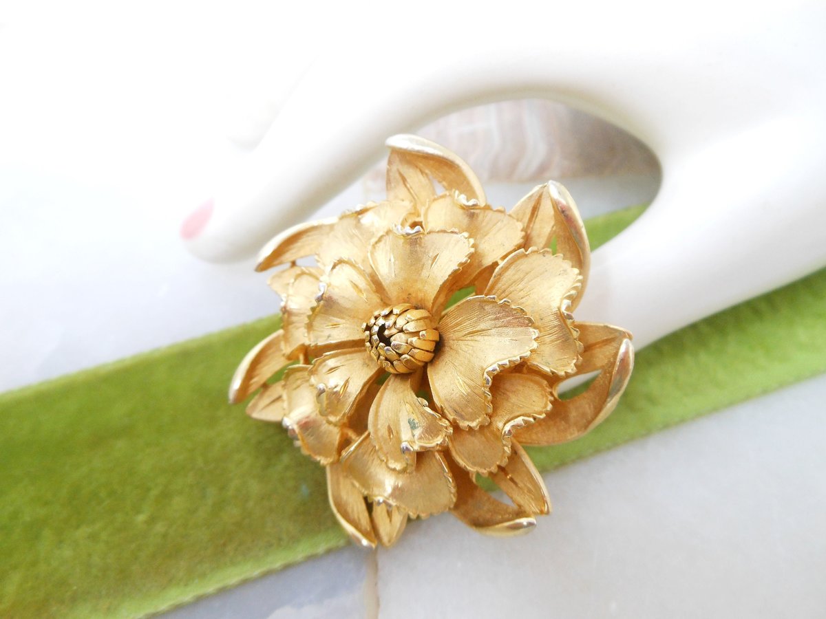 Vintage CORO CRAFT Flower Brooch Dimensional Layered Pin Gold Plate *as is* Designer Mid Century Jewelry, VivianJoel.com