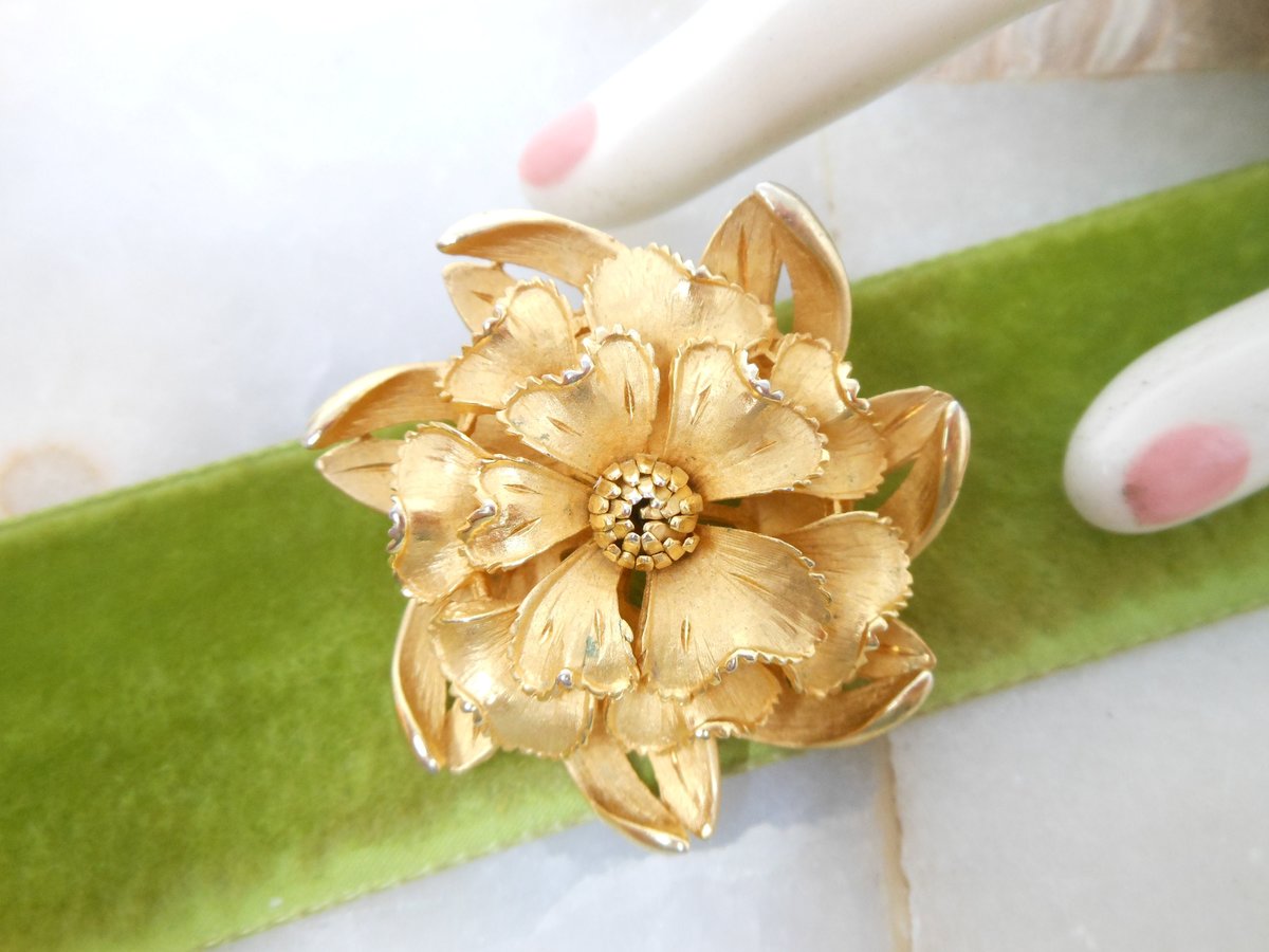 Vintage CORO CRAFT Flower Brooch Dimensional Layered Pin Gold Plate *as is* Designer Mid Century Jewelry, VivianJoel.com