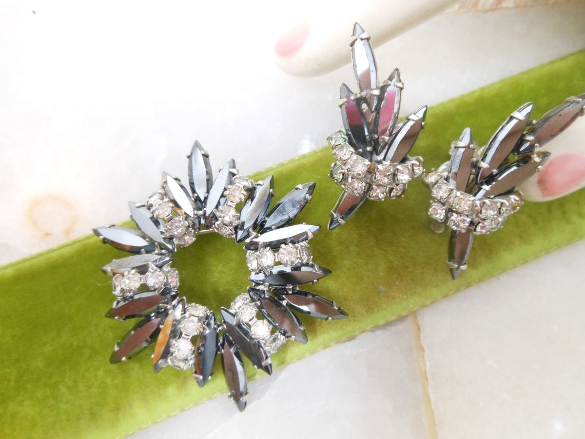 Vintage JULIANA Starburst Flower Brooch Earrings Set Hematite Pin Rhinestone Crystal Designer Verified Mid Century Jewelry, VivianJoel.com