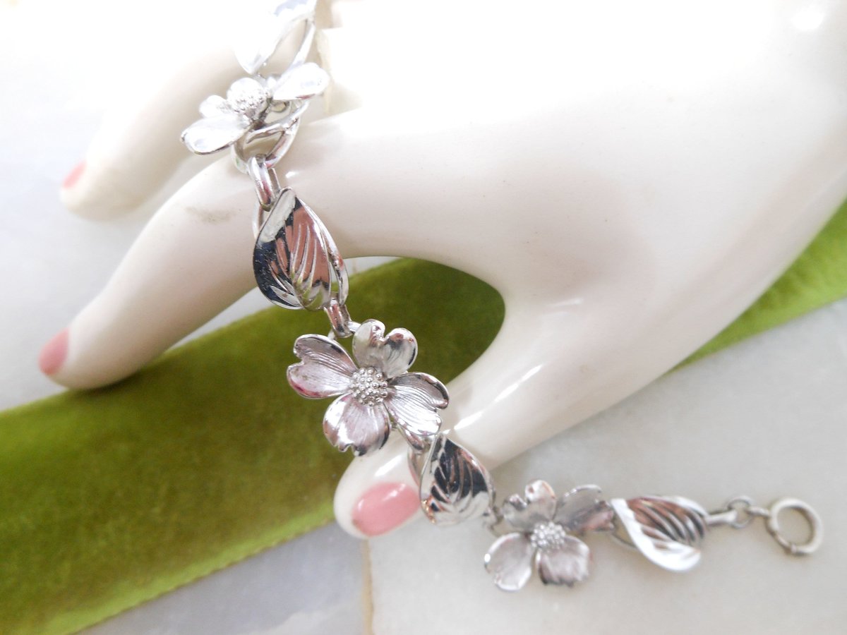 Vintage STERLING SILVER Bracelet Link Dogwood Flower Art Deco Jewelry Mid Century Gift, VivianJoel.com
