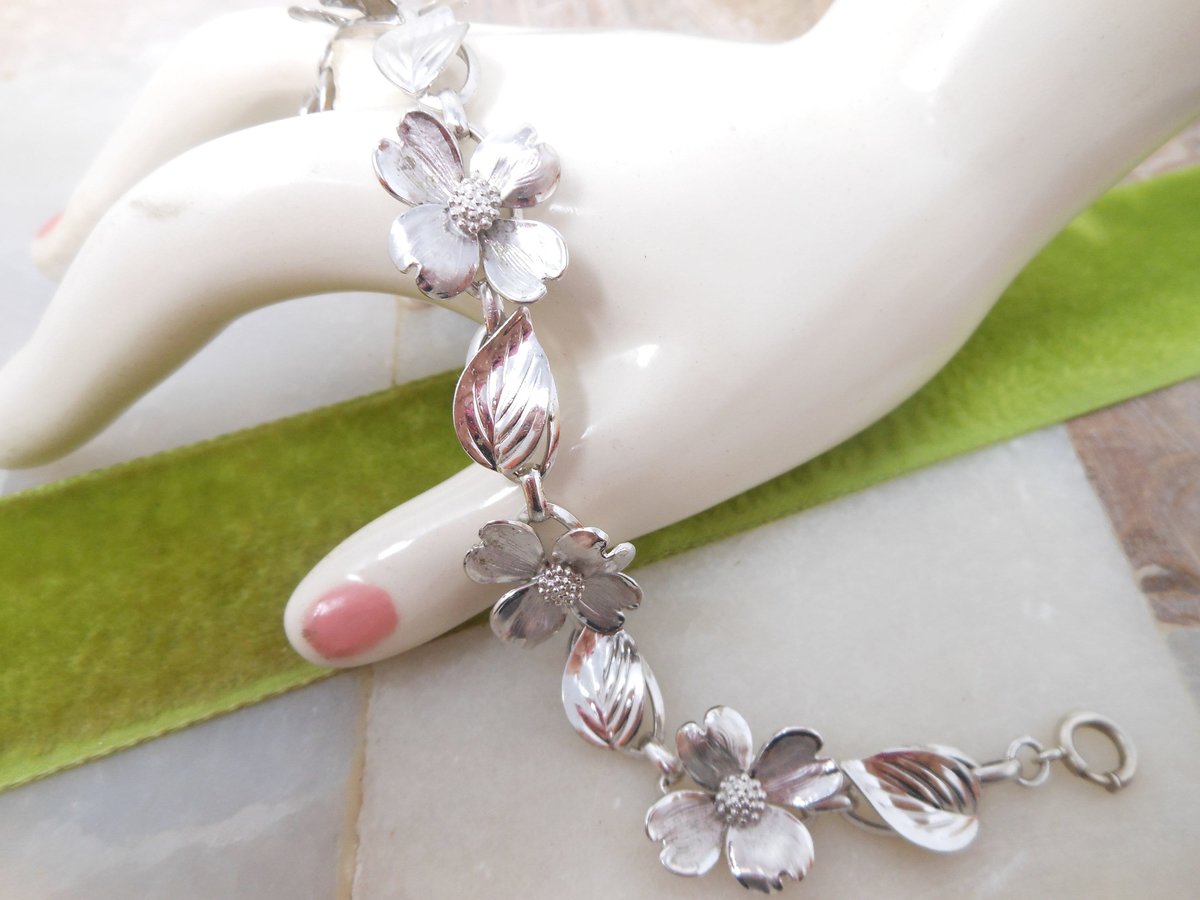 Vintage STERLING SILVER Bracelet Link Dogwood Flower Art Deco Jewelry Mid Century Gift, VivianJoel.com
