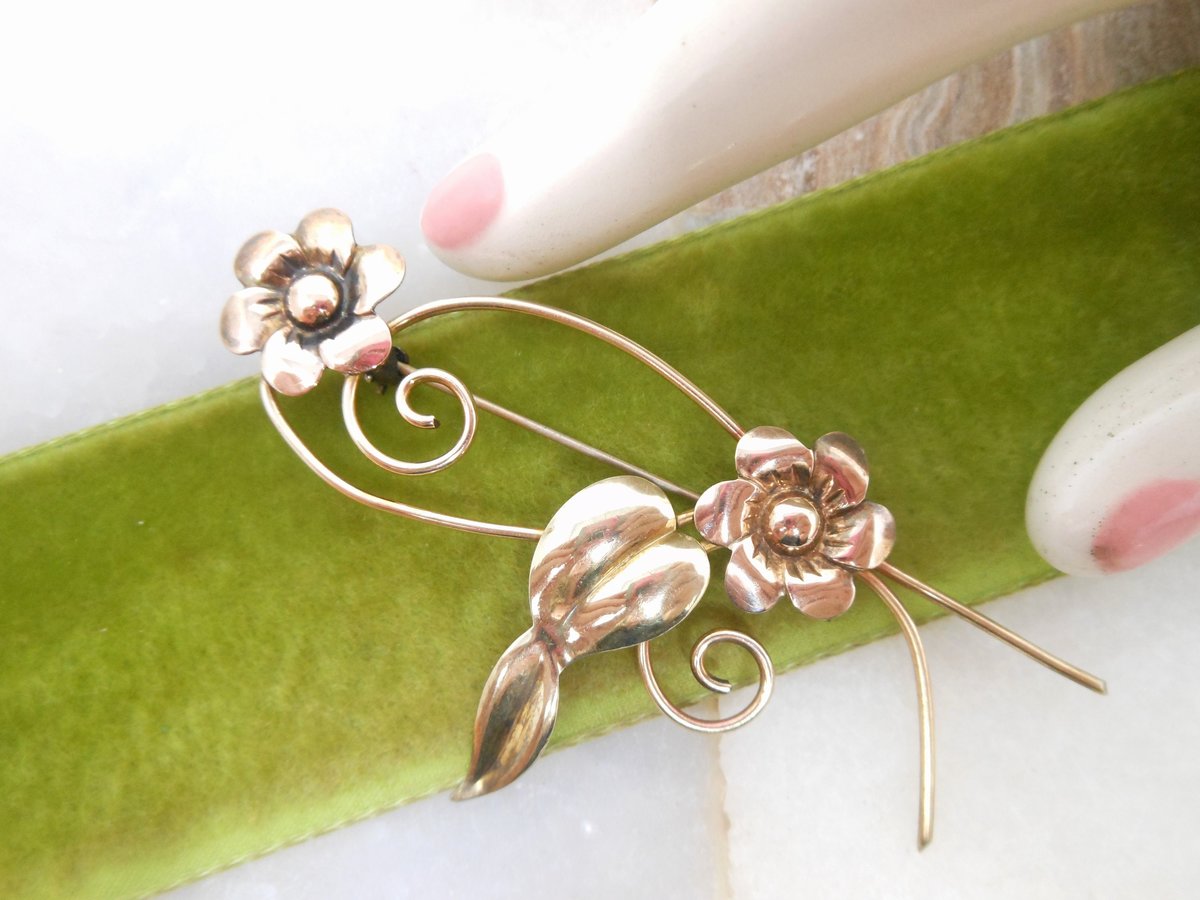 Vintage Gold Fill Brooch Daisy Flower Pin Two Tone Graceful Branch GF Mid Century Jewelry Gift, VivianJoel.com