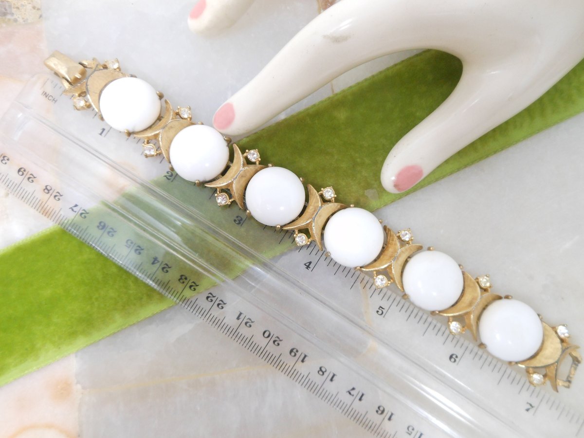 Vintage SARAH COVENTRY Chain Bracelet White Thermoset Rhinestone Gold Plate Snow Princess Mid Century Jewelry *Flaws As Is*, VivianJoel.com