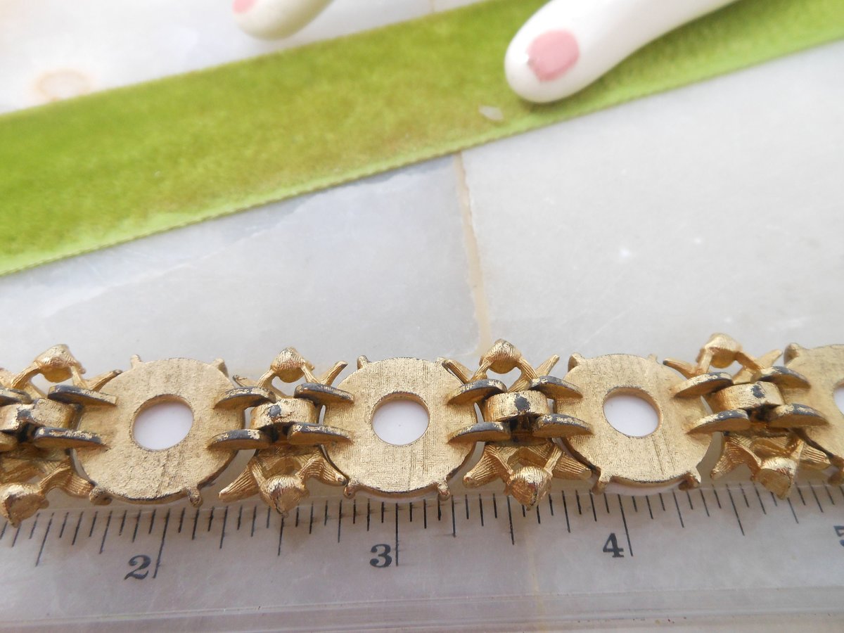 Vintage SARAH COVENTRY Chain Bracelet White Thermoset Rhinestone Gold Plate Snow Princess Mid Century Jewelry *Flaws As Is*, VivianJoel.com