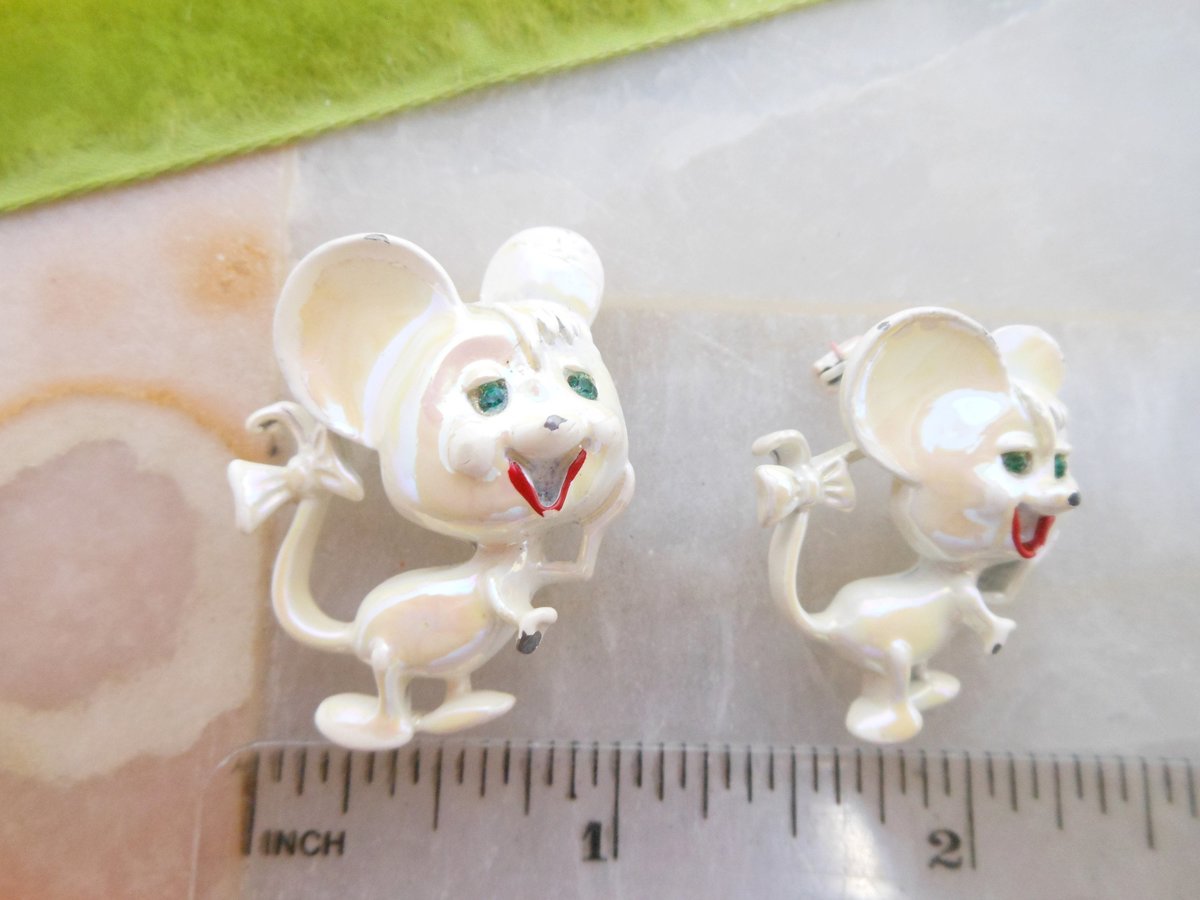 Vintage LOT 4 Bird Pin Figural Petite Brooch Ceramic Bisque Porcelain Scatter Hand Paint Mid Century Jewelry Gift *as is*, VivianJoel.com