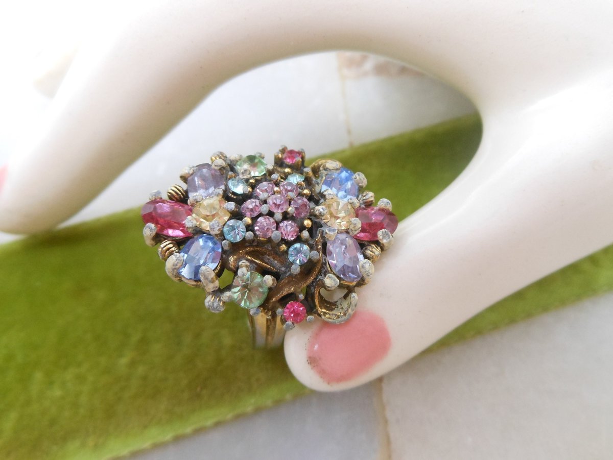 Vintage HOLLYCRAFT Ring Rhinestone Chunky Cocktail Costume Size 6 Adjustable Designer Jewelry Mid Century FLAWED As Is*, VivianJoel.com