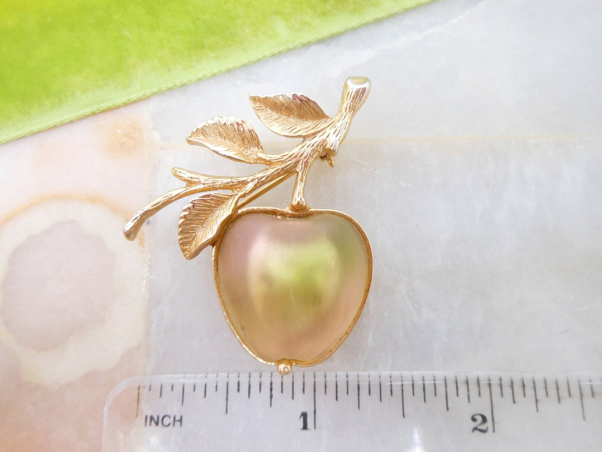Vintage SARAH COVENTRY Brooch Apple Fruit Pin Luminous Lucite Delicious Mid Century Collectible Gift, VivianJoel.com