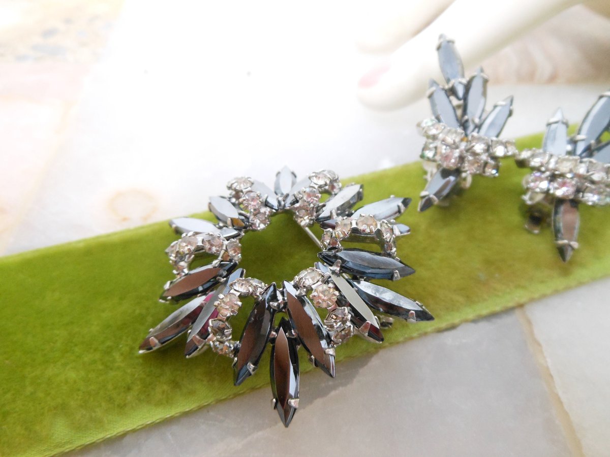 Vintage JULIANA Starburst Flower Brooch Earrings Set Hematite Pin Rhinestone Crystal Designer Verified Mid Century Jewelry, VivianJoel.com