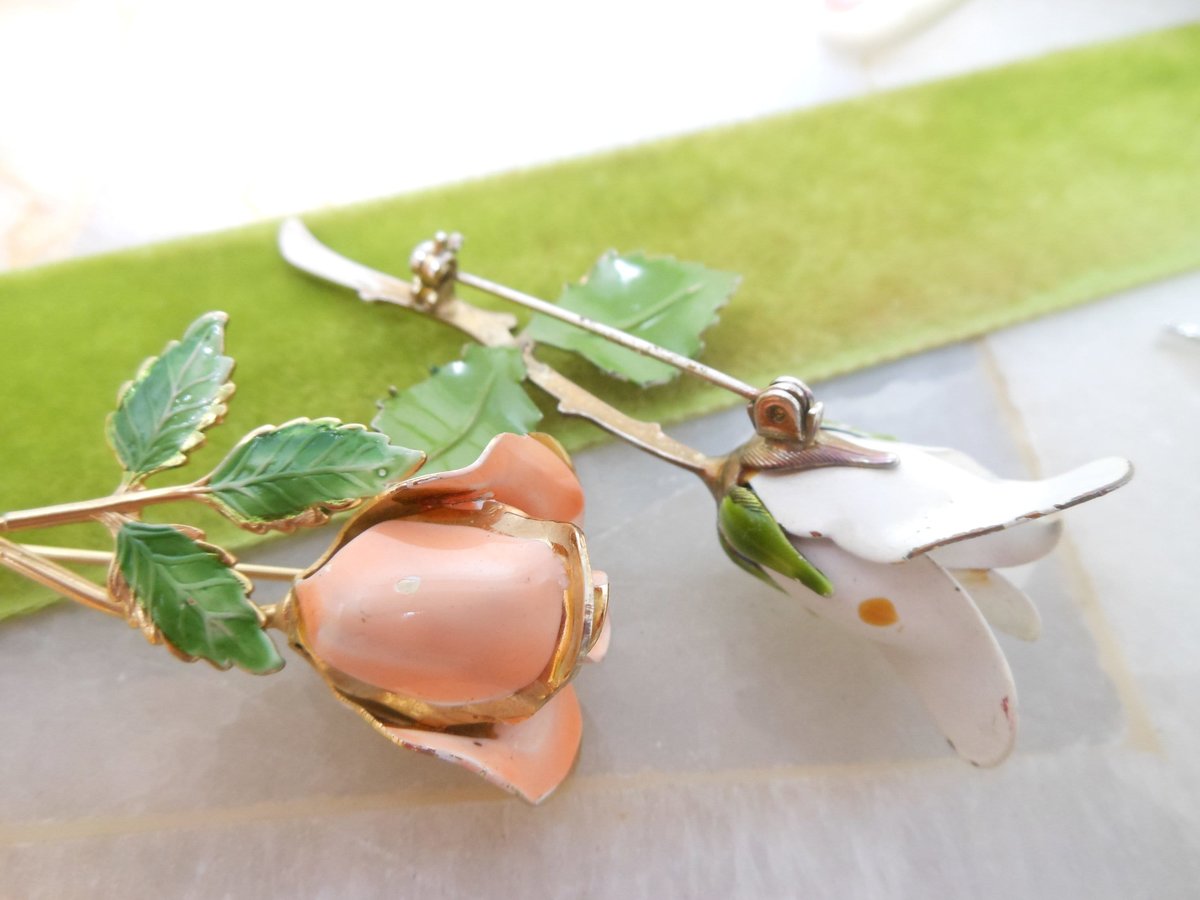 Vintage LOT 3 Enamel Flower Pin White Peach Rose Blue Tulip Brooch Retro Jewelry Mid Century *imperfect craft destash*, VivianJoel.com