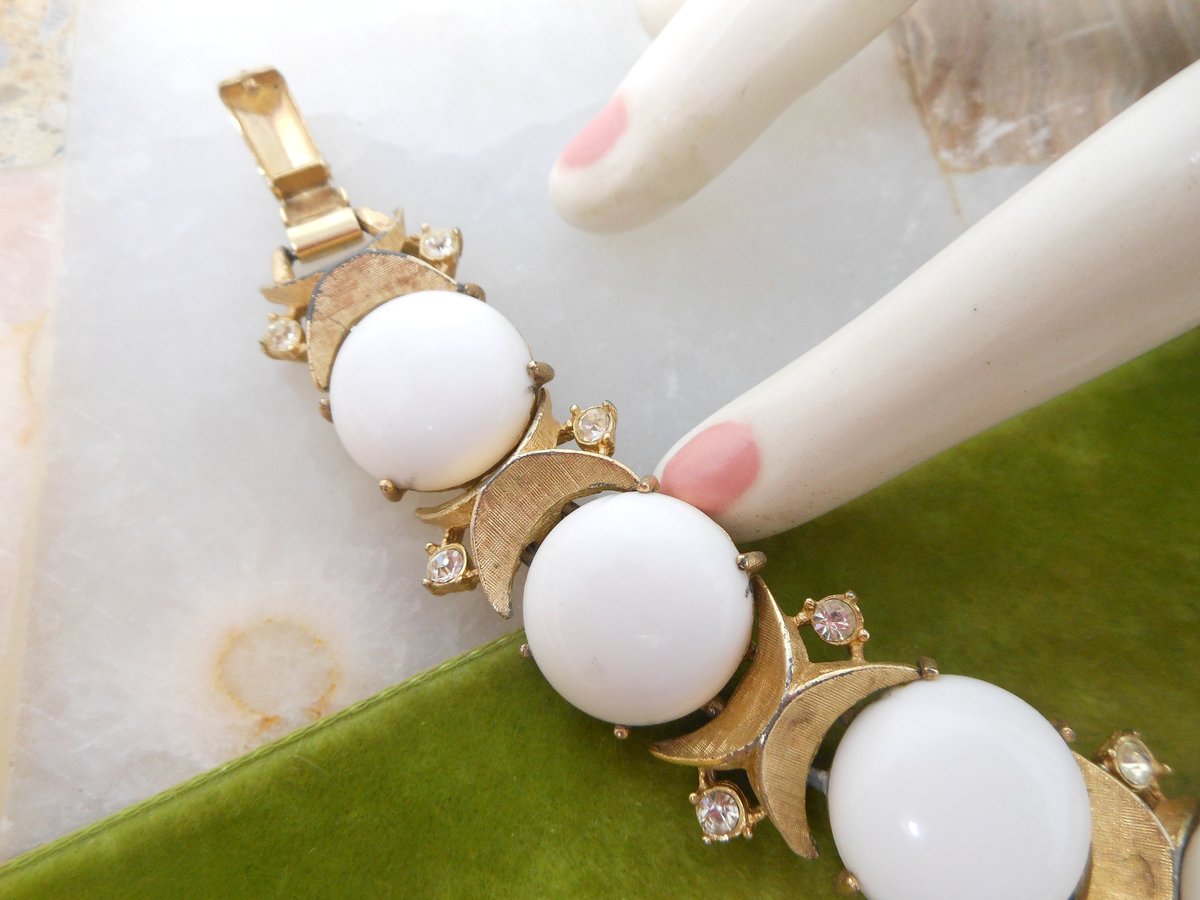 Vintage SARAH COVENTRY Chain Bracelet White Thermoset Rhinestone Gold Plate Snow Princess Mid Century Jewelry *Flaws As Is*, VivianJoel.com