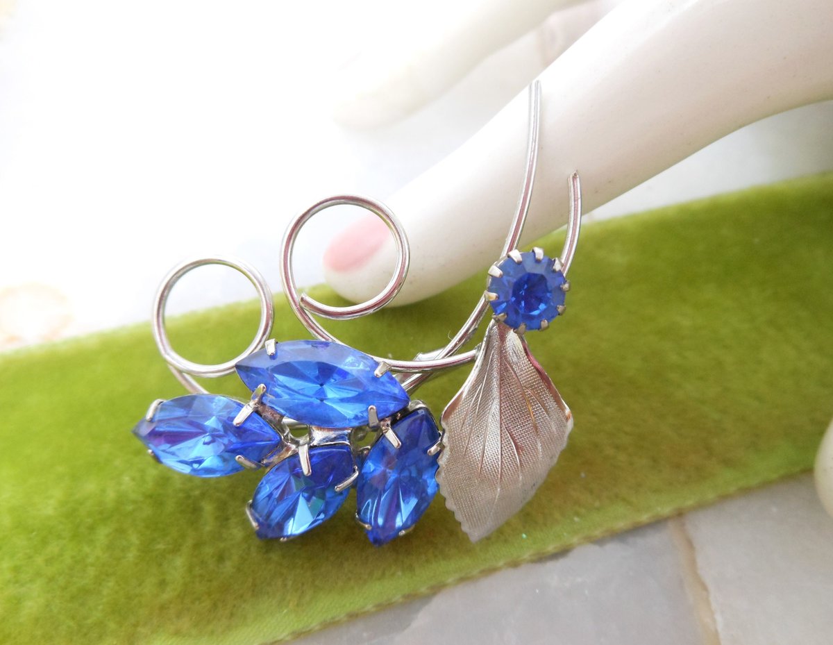 Vintage Blue Flower Brooch Rhinestone Crystal Pin Sweet Petite Wedding Bouquet Mid Century Jewelry Gift, VivianJoel.com