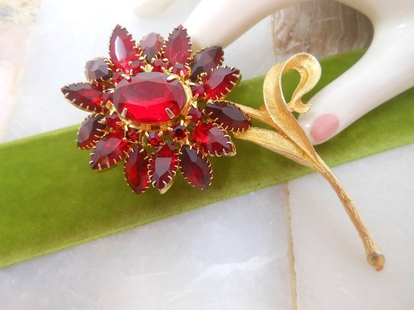 Vintage Red Rhinestone Brooch Flower High End Designer Pin JULIANA Mid Century Crystal Jewelry Gift, VivianJoel.com