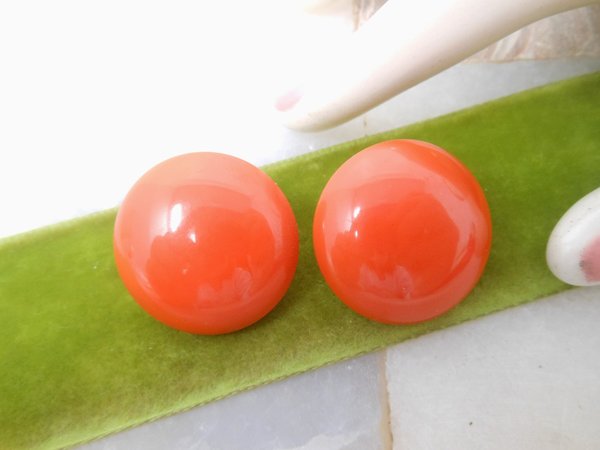 Vintage BAKELITE Earrings Orange Saucer Clip On Pumpkin Jumbo Plastic *tested* Art Deco Mid Century Jewelry Gift, VivianJoel.com