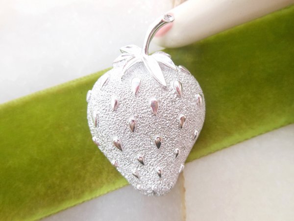 Vintage SARAH COVENTRY Brooch Strawberry Ice Fruit Pin Designer Rockabilly Mid Century Jewelry Gift, VivianJoel.com