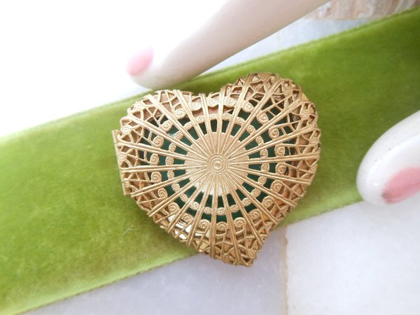 Vintage Perfume Brooch Pin Heart Filigree Pomander Locket Mid Century Vinaigrette Valentine Jewelry Gift, VivianJoel.com