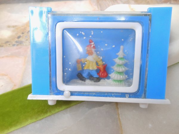 Vintage Snowglobe TV Christmas Pixie Elf Tree Salt Pepper Set Hard Plastic Hong Kong Kitsch *as is* Mid Century, VivianJoel.com