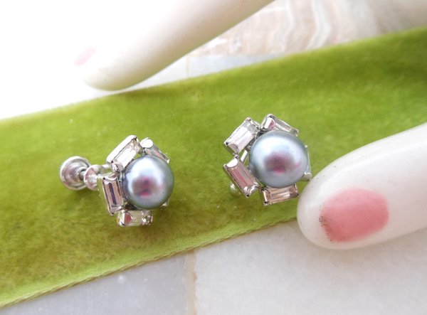 Vintage STERLING SILVER Pearl Earrings Screw Back 925 Crystal Rhinestone Petite South Seas Jewelry Gift, VivianJoel.com