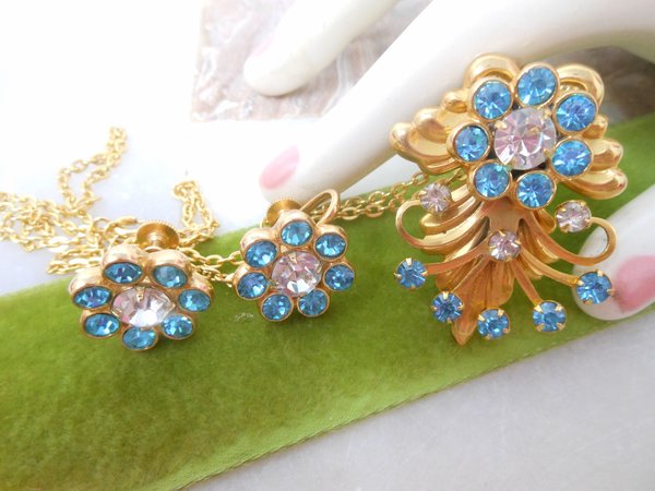 Vintage Blue Rhinestone Necklace Earrings SET Crystal Flower Pendant Mid Century Jewelry Gift, VivianJoel.com