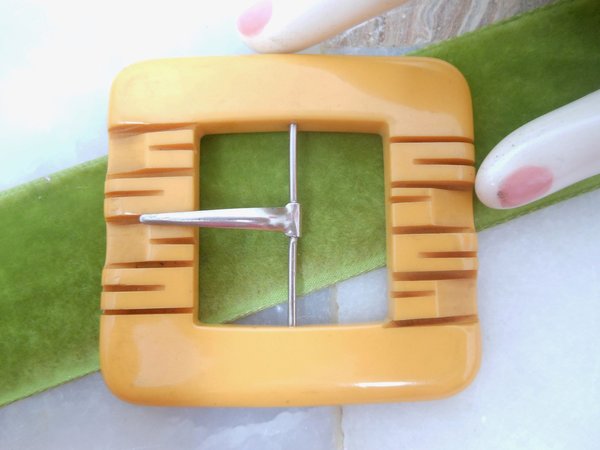 Vintage BAKELITE Belt Buckle Clasp Clip Carved Mustard Butterscotch Art Deco Old Plastic Jewelry Gift Mid Century, VivianJoel.com