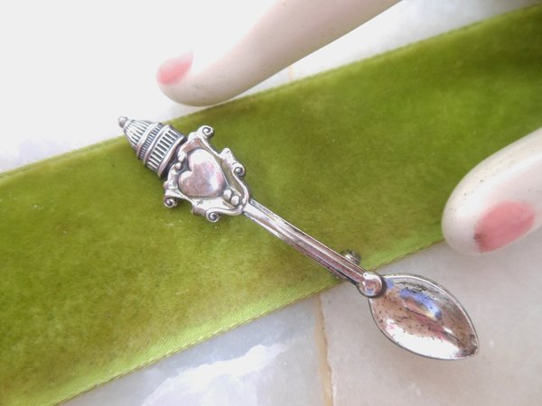 Vintage STERLING SILVER Brooch Love Spoon Pin Heart Figural Washington DC Souvenir Designer Lang Jewelry Mid Century Gift, VivianJoel.com