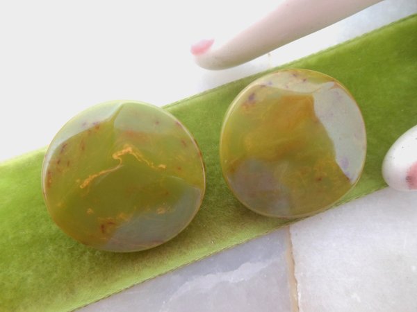 Vintage BAKELITE Chunky Green Earrings Clip On Spinach Marbled Plastic Mid Century Jewelry Gift, VivianJoel.com