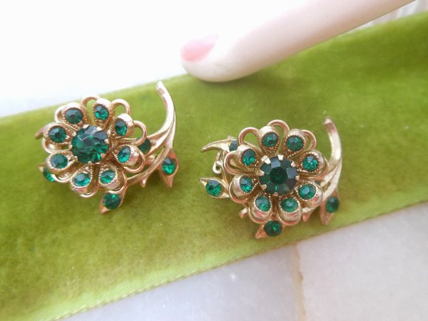 Vintage Emerald Scatter Pin Set Green Rhinestone Flower Petite Double Brooch Regency Revival Mid Century Jewelry, VivianJoel.com