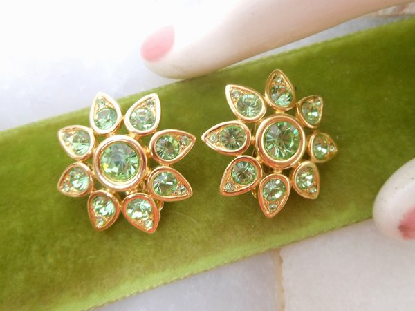 Vintage JOAN RIVERS Earrings Flower Clip On Green Crystal Sunburst Rhinestone Gold Plate Designer Jewelry Gift, VivianJoel.com