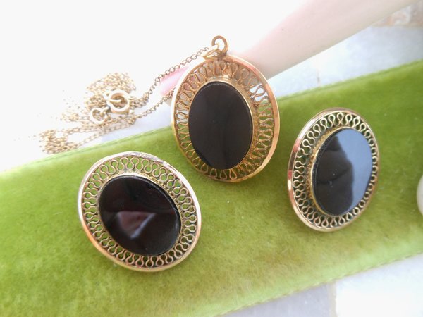 Vintage WINARD Onyx Gold Fill Pendant Necklace Earrings Set Delicate Filigree Black Mourning Designer GF Mid Century Jewelry, VivianJoel.com
