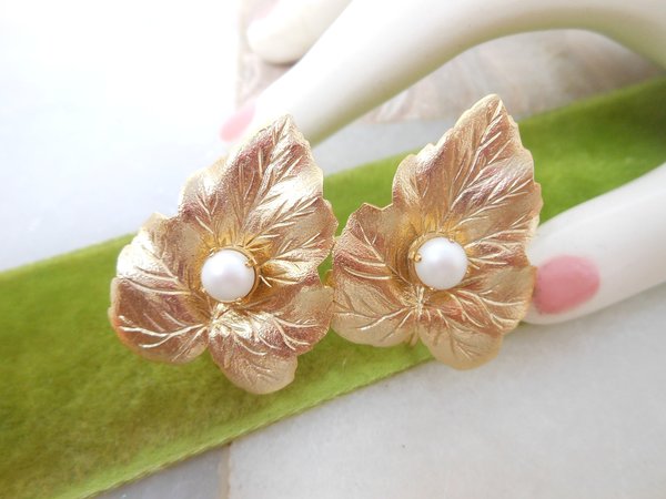 Vintage SARAH COVENTRY Earrings Clip On Pearl Leaf Chit Chat Gold Plate Designer Jewelry Gift Mid Century, VivianJoel.com