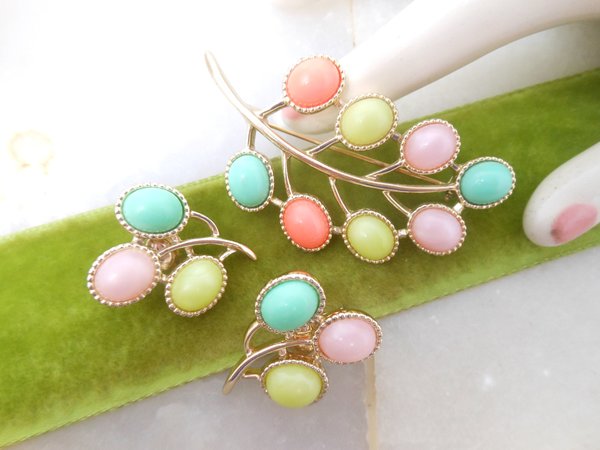 Vintage SARAH COVENTRY Brooch Earrings Set Candy Land Pastel Flower Pin Mod Designer Jewelry Gift Mid Century, VivianJoel.com
