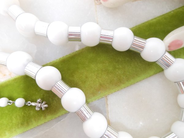 Vintage VENDOME Necklace Chunky Collar Mod White Lucite Bead Designer Mid Century Jewelry Gift *As Is*, VivianJoel.com