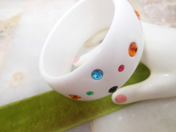 Vintage Chunky White Lucite Bracelet Bangle Rhinestone Imbedded Mod Wide Plastic Resin Mid Century Jewelry Gift, VivianJoel.com