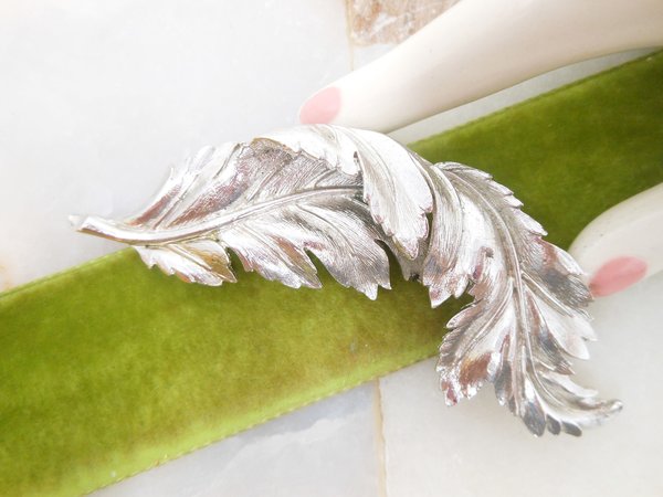 Vintage CORO Huge Textured Leaf Brooch Silvertone Ruffled Pin Designer Pegasus Classic Mid Century Jewelry Gift, VivianJoel.com
